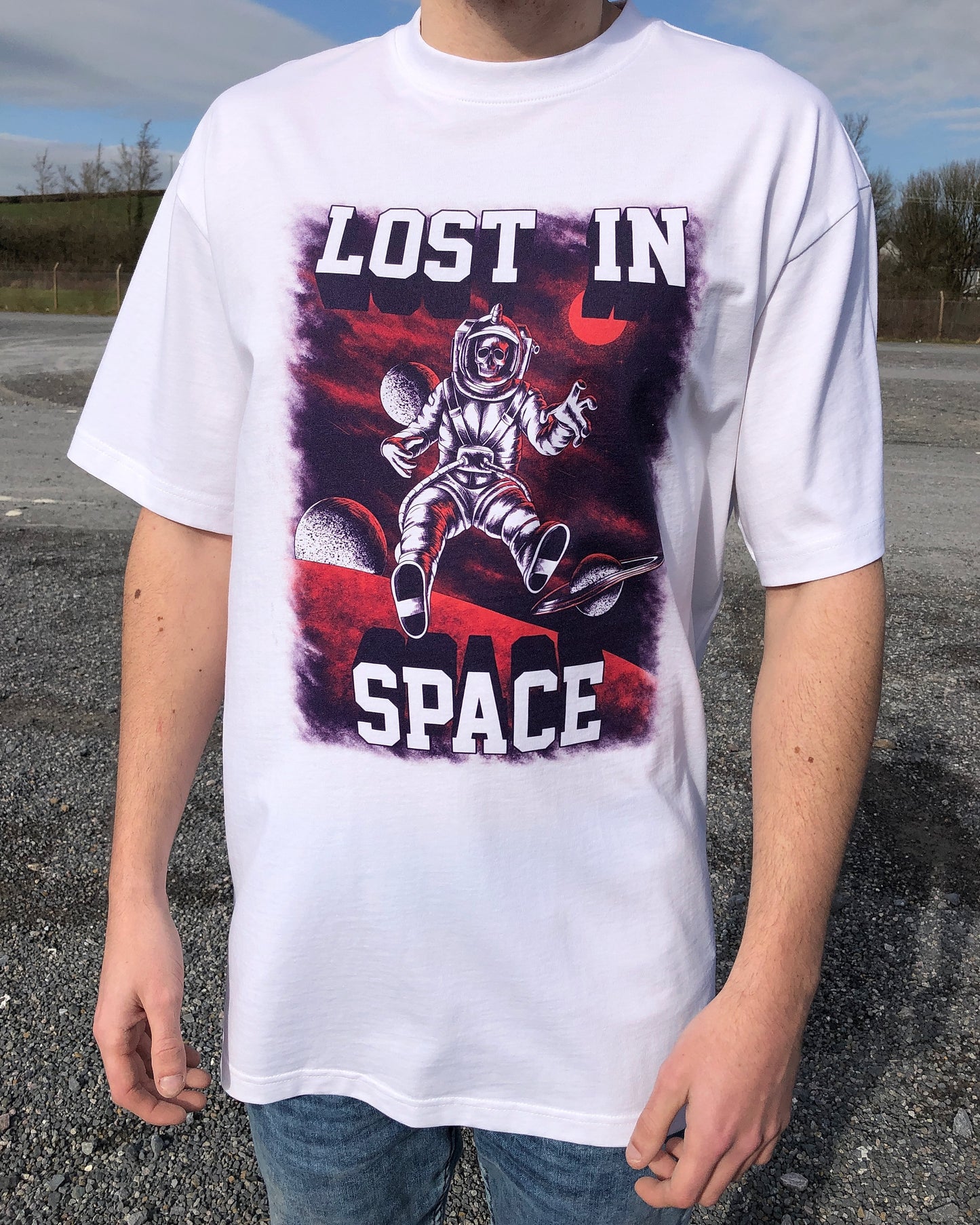 'LOST IN SPACE' T-shirt | White - ARETE